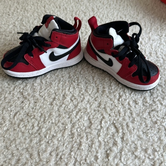 Jordan 1 - Picture 3 of 3